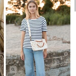 Chic Cream Crossbody Bag with Gold Accents